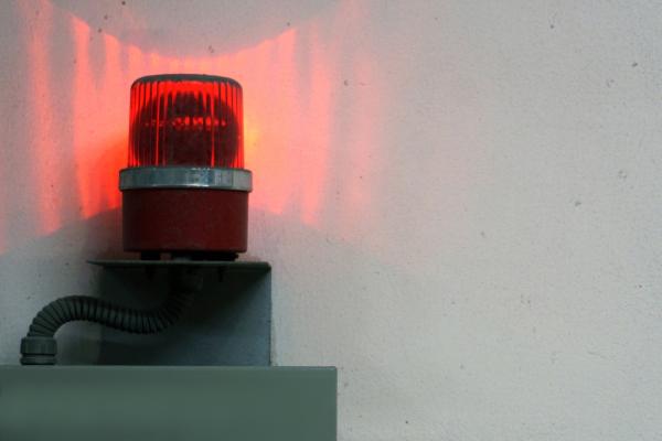 red warning light